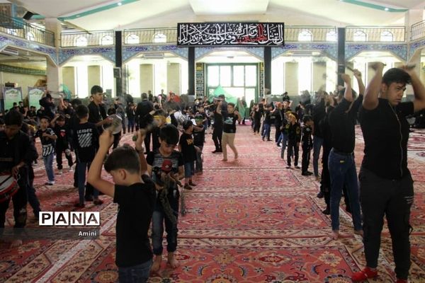 برگزاری مراسم احلی من العسل در شهرستان هرند