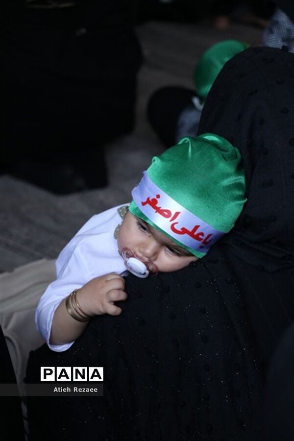 همایش شیرخوارگان حسینی در شهر محلات