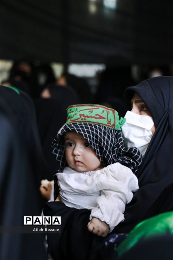 همایش شیرخوارگان حسینی در شهر محلات