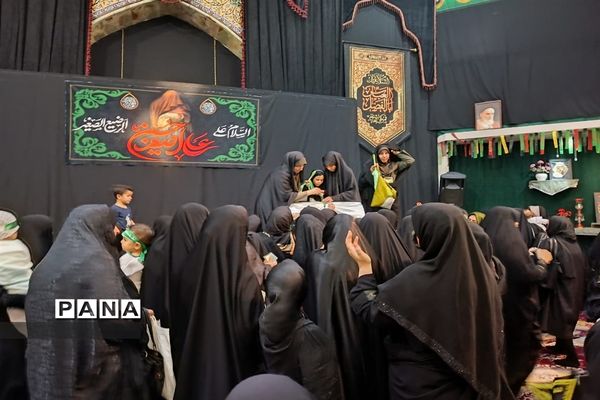 برگزاری همایش بزرگ شیرخوارگان حسینی در مصلای کرج