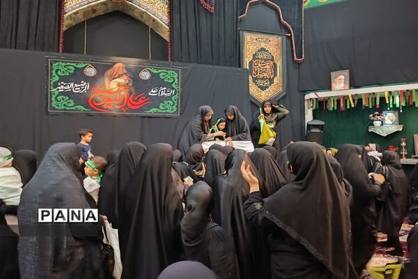 برگزاری همایش بزرگ شیرخوارگان حسینی در مصلای کرج