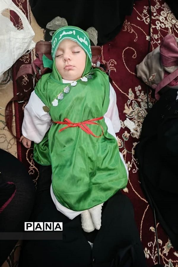 برگزاری همایش بزرگ شیرخوارگان حسینی در مصلای کرج