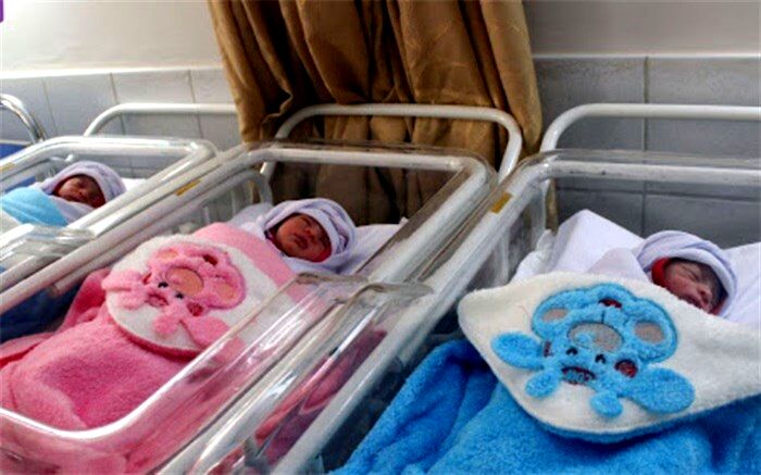 حضور کودکان شیرخوارگاه‌های تهران در همایش شیرخوارگان حسینی