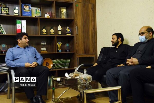 بازدید مدیرکل روابط عمومی و امور بین الملل استانداری خوزستان از خبرگزاری پانا