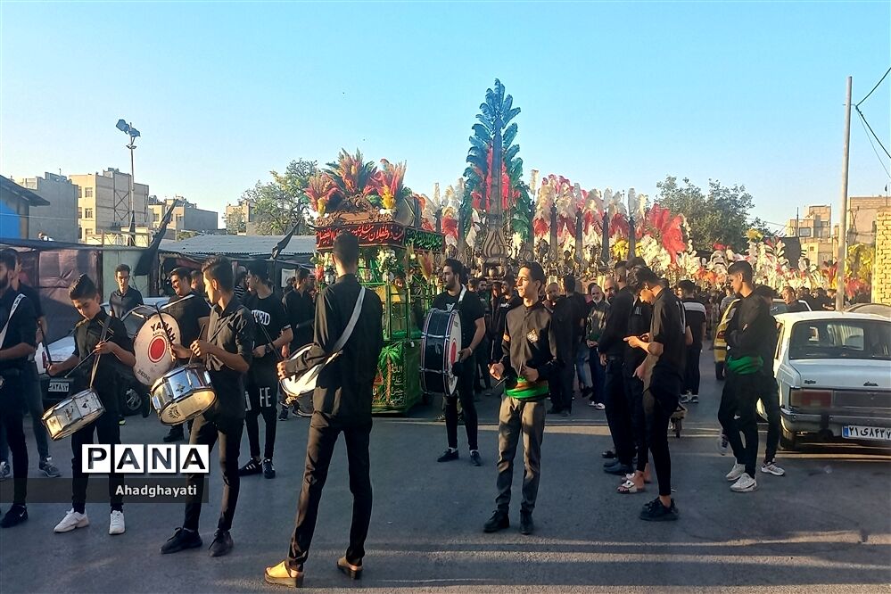 حسین(ع) حق بزرگی به گردن اسلام دارد