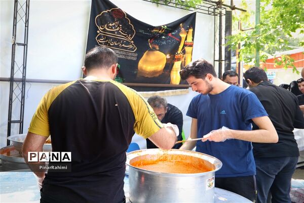 نذرواره ۷۲ خوان احسان حسینی در تبریز