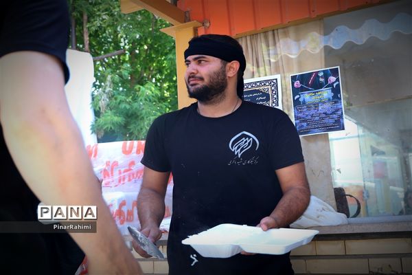 نذرواره ۷۲ خوان احسان حسینی در تبریز