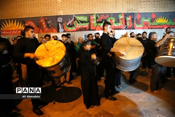 آیین عزاداری «مشق شمشیر» نجفی‌های مقیم قم