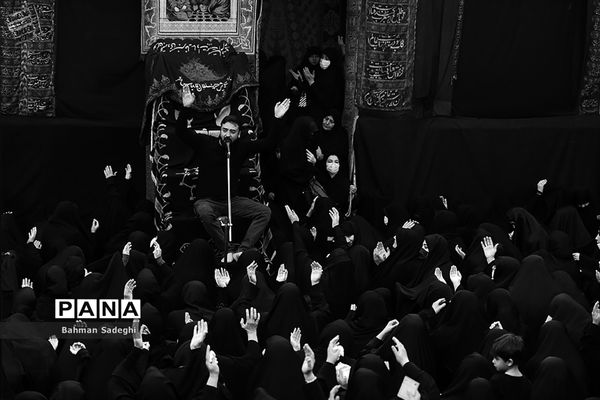 مراسم تاسوعای حسینی درتکیه سادات اخوی