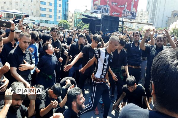 مراسم تاسوعای حسینی  در مشهد مقدس