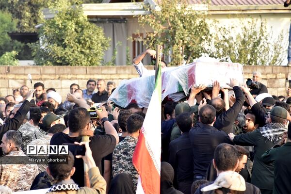 خاکسپاری پیکر مطهر شهید محمد امین کریمیان در بهنمیر