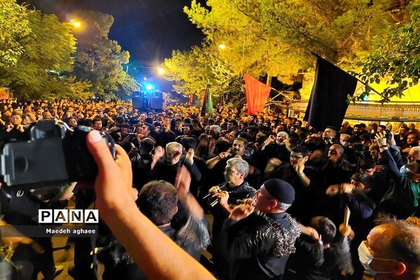 برگزاری  مراسم تاسوعا و نخل گردانی در گناباد