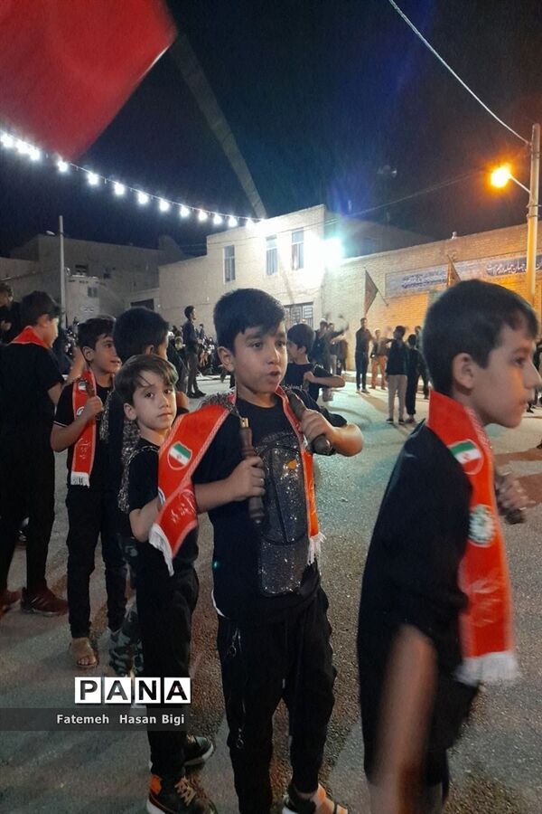 برپایی موکب دانش‌آموزان پیشتاز شهرستان اقلید در روز تاسوعا و عاشورای حسینی