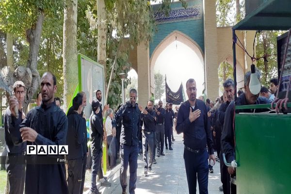 برگزاری مراسم عاشورای حسینی در قهدریجان اصفهان