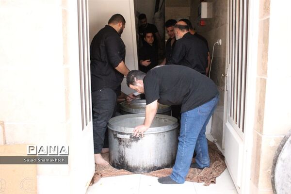 برگزاری مراسم مقتل خوانی امام حسین علیه السلام به زبان عربی در اهواز