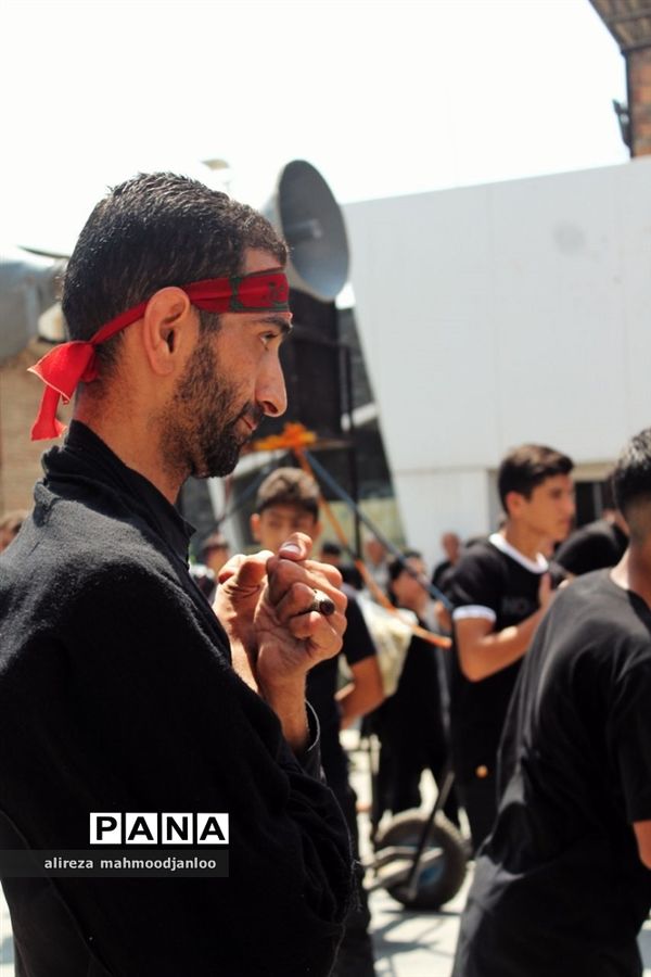 عزاداری عاشورای حسینی در گلوگاه