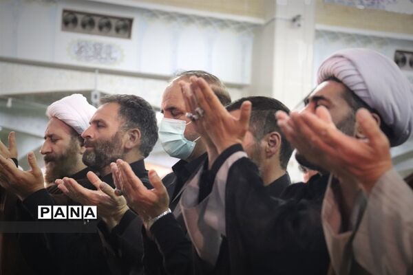 نماز ظهر عاشورا در تبریز
