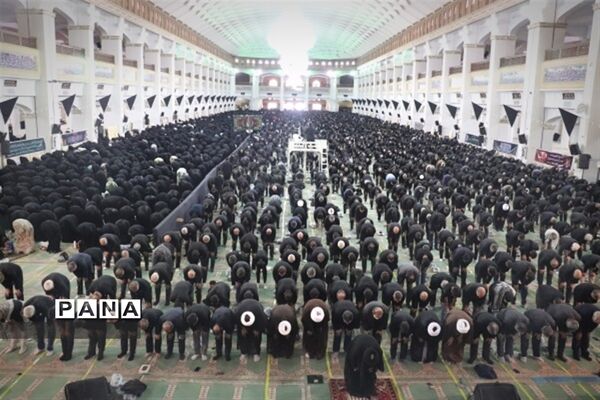 نماز ظهر عاشورا در تبریز