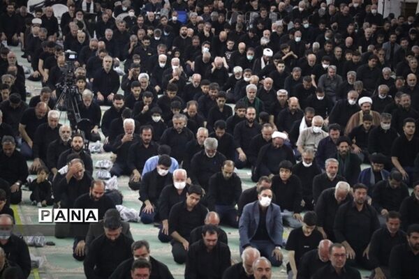 نماز ظهر عاشورا در تبریز