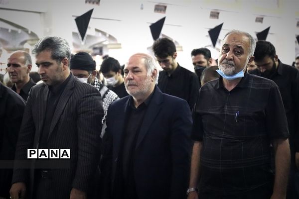 نماز ظهر عاشورا در تبریز