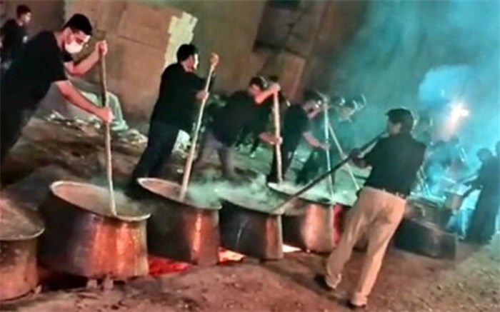احیای سنت  دیرینه طبخ نذری در نسیم‌شهر بهارستان + فیلم