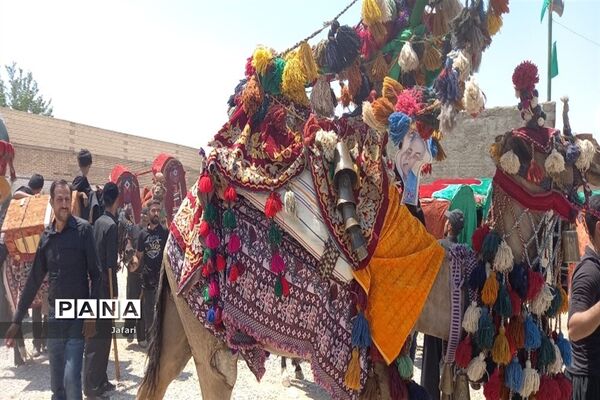 مراسم تعزیه و نماز ظهر عاشورا، در گلزار شهدای فلاورجان