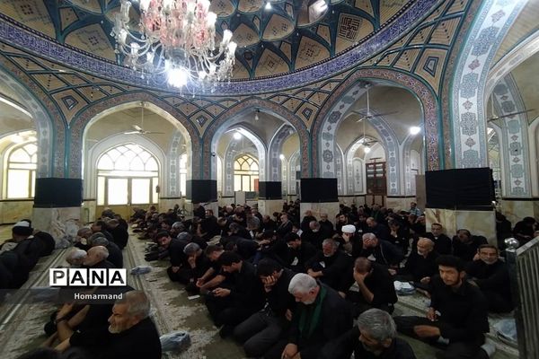 برگزاری نماز ظهر عاشورا  در حرم مطهر حضرت محمد هلال بن علی (ع)  آران و بیدگل