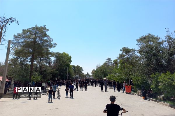 خاکسپاری پیکر مطهر سردار بی‌سر شهید اسکندری در شیراز