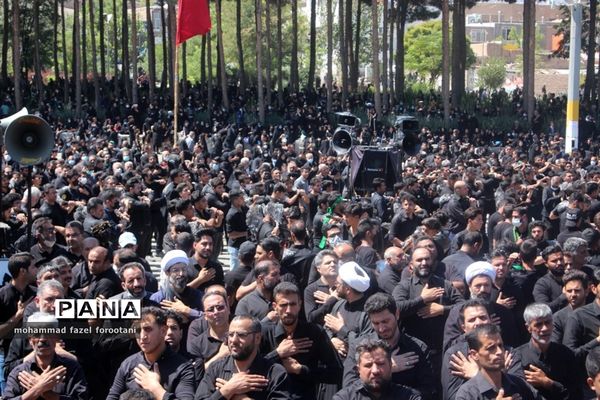 عزاداری مردم در قتلگاه بیرجند