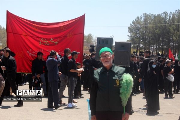 عزاداری مردم در قتلگاه بیرجند