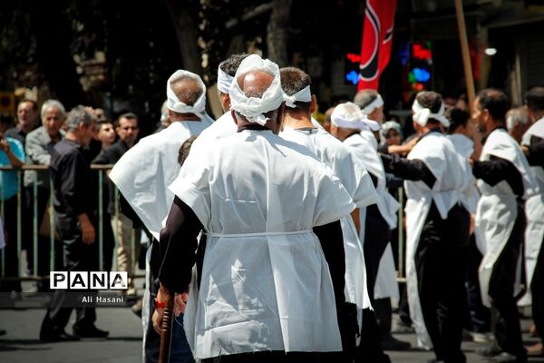 حضور پرشور عاشقان حسینی روز عاشورا در ارومیه