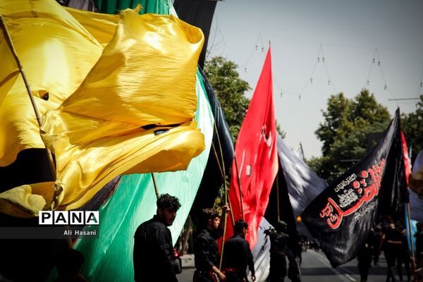 حضور پرشور عاشقان حسینی روز عاشورا در ارومیه
