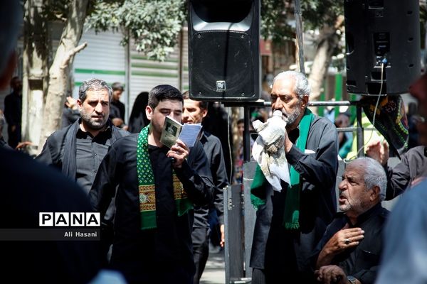 حضور پرشور عاشقان حسینی روز عاشورا در ارومیه