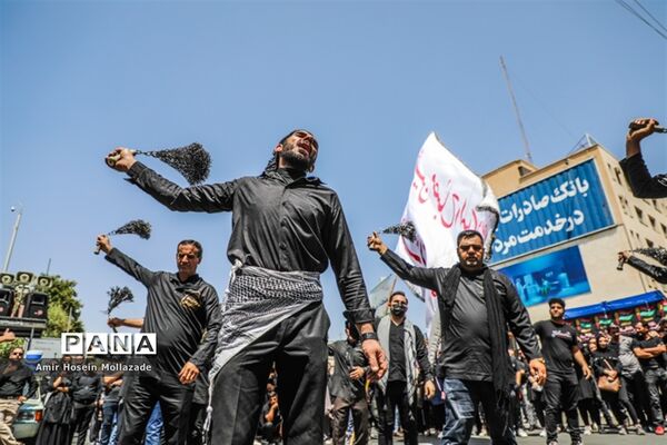 عزاداری مردم ارومیه در عاشورای حسینی