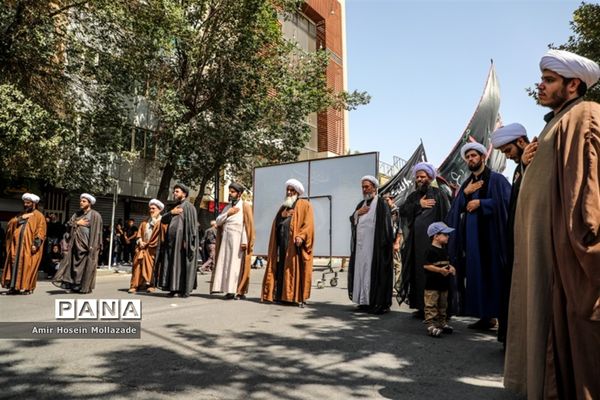 عزاداری مردم ارومیه در عاشورای حسینی