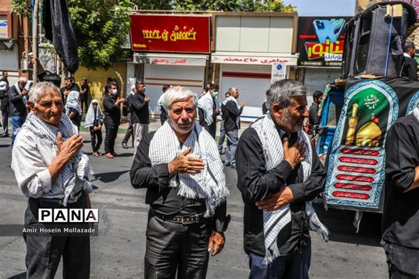 عزاداری مردم ارومیه در عاشورای حسینی