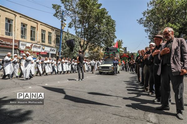 عزاداری مردم ارومیه در عاشورای حسینی