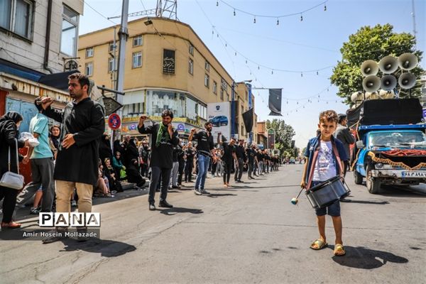 عزاداری مردم ارومیه در عاشورای حسینی