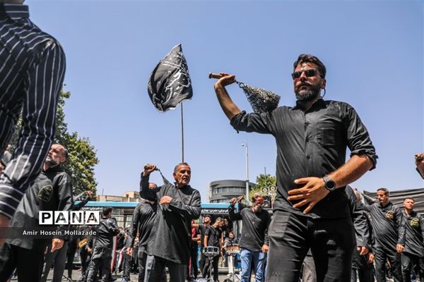 عزاداری مردم ارومیه در عاشورای حسینی