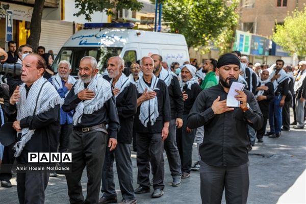 عزاداری مردم ارومیه در عاشورای حسینی