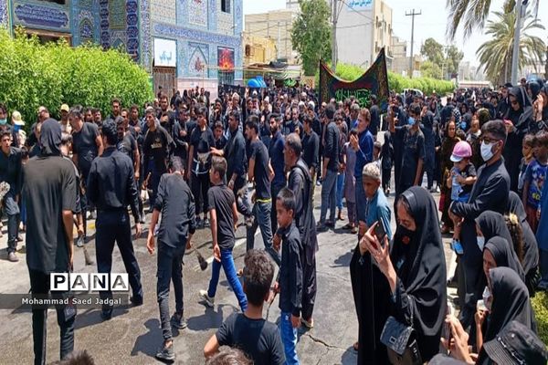 مراسم عاشورا در میدان شهدا و مسجد جامع امام حسین (ع) چابهار