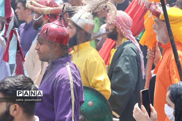 مراسم خیمه سوزان روز عاشورای حسینی در شیراز