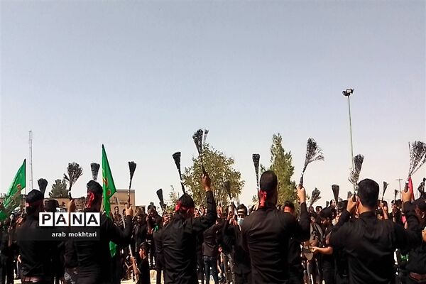 برگزاری مراسم روز عاشورا در محمد آباد اصفهان