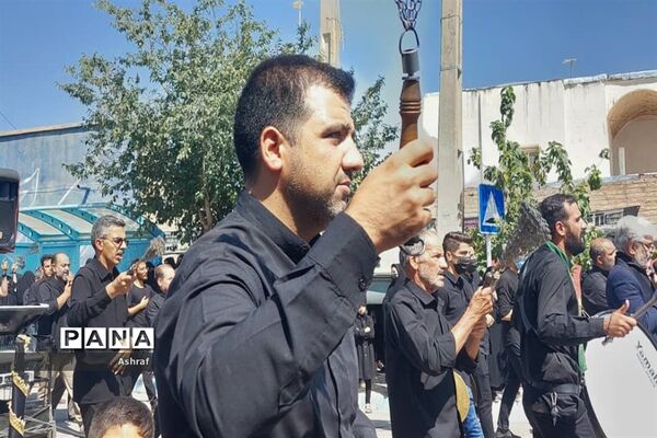 مراسم ظهر عاشورا در حسینیه شهر بافران