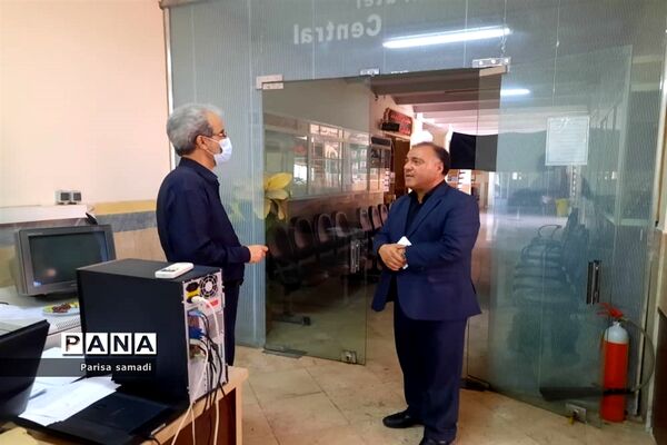 بازدید معاون پرورشی و تربیت‌بدنی منطقه ۱۳ از پایگاه‌های مشاوره کنکور ۱۴۰۱