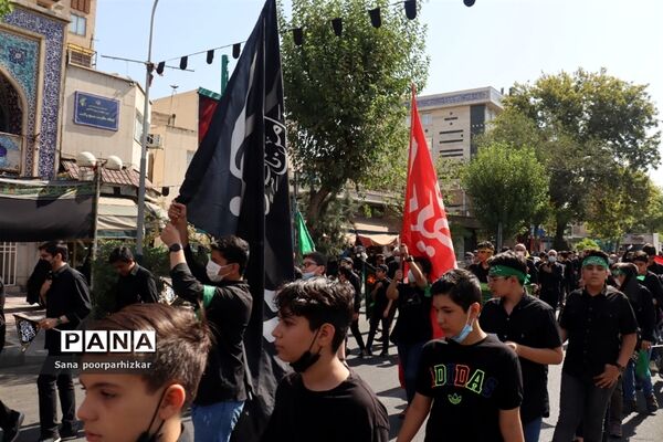 عزاداری نوجوانان عاشورایی هیات شهید حاج قاسم سلیمانی منطقه ۱۱