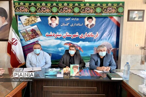 نشست صمیمی فرماندار شهرستان مینودشت با اصحاب رسانه به مناسبت روز خبرنگار