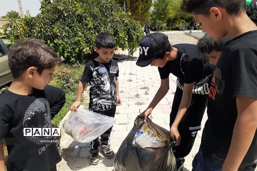 فعالیت دانش‌آموزان پیشتاز گلپایگانی به عنوان پاکبان