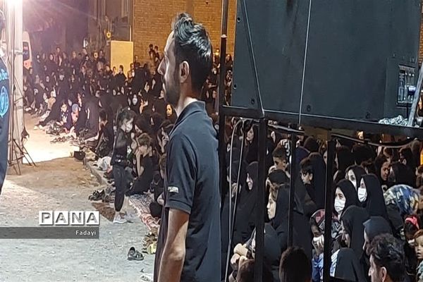 آیین سنتی خاکسپاری نمادین شهدای کربلا در اردستان