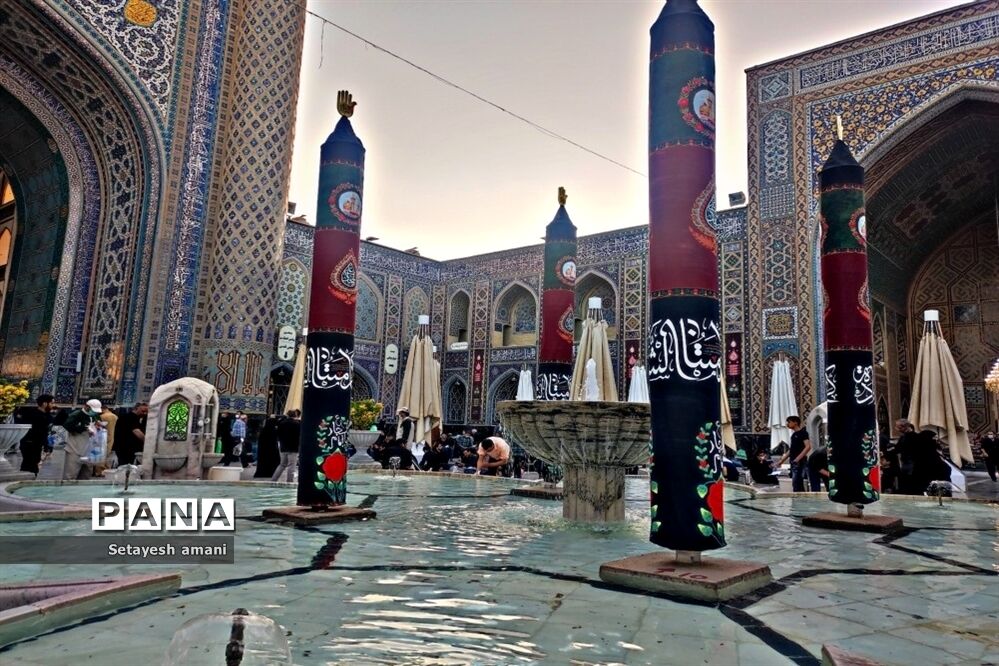 حرم مطهر رضوی در محرم